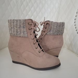 Heel Booties Size 8 1/2